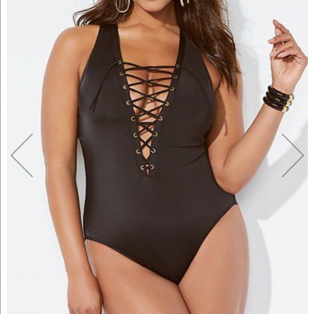 ASHLEY GRAHAM X SWIMSUITS FOR ALL LACE UP SUIT
